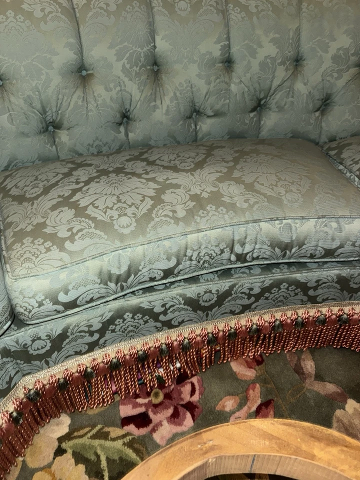 Lindo estofamento de sofá antigo vintage Tuff turquesa com acabamento rosa - Imagem 4 de 4