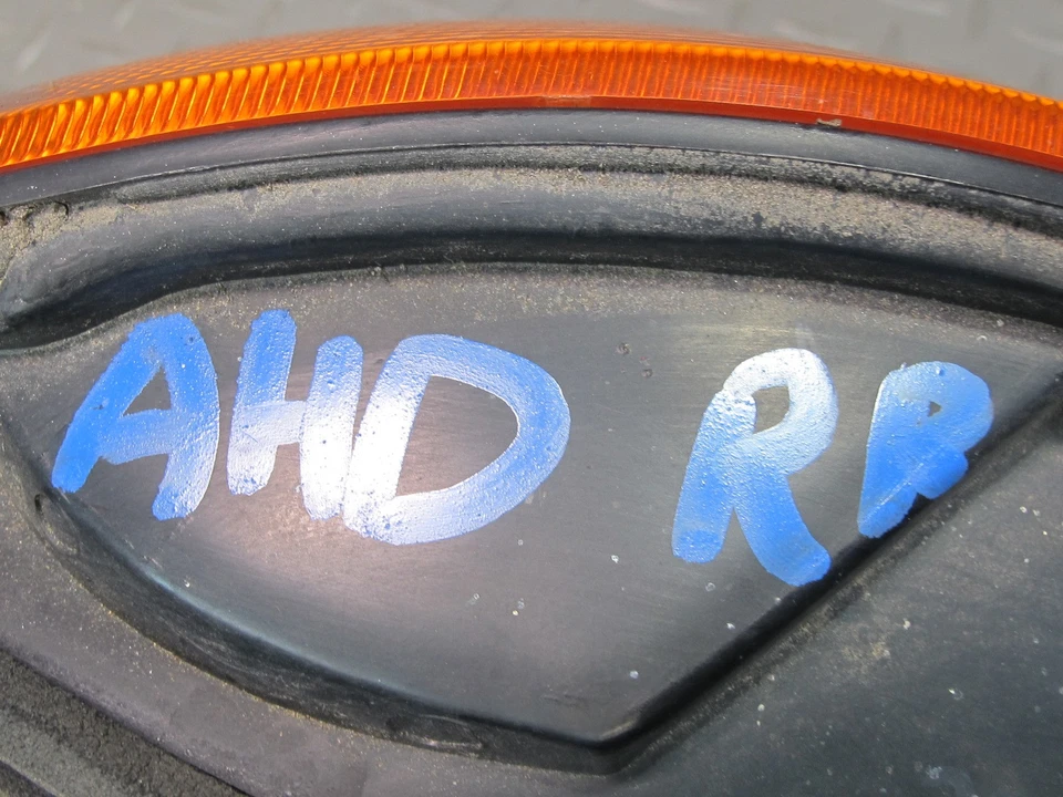 94-97 HONDA DEL SOL EH6 REAR RIGHT TAIL LIGHT LAMP OEM - Image 2 of 4