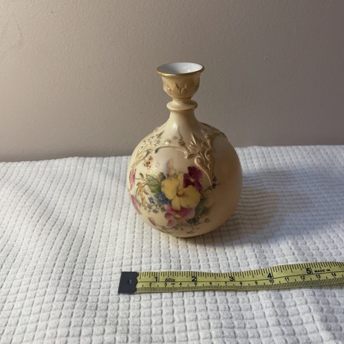 RARE Royal Worcester Blush Ivory Globular Hadley Vase - Hand Painted Floral F126 - Picture 7 of 18