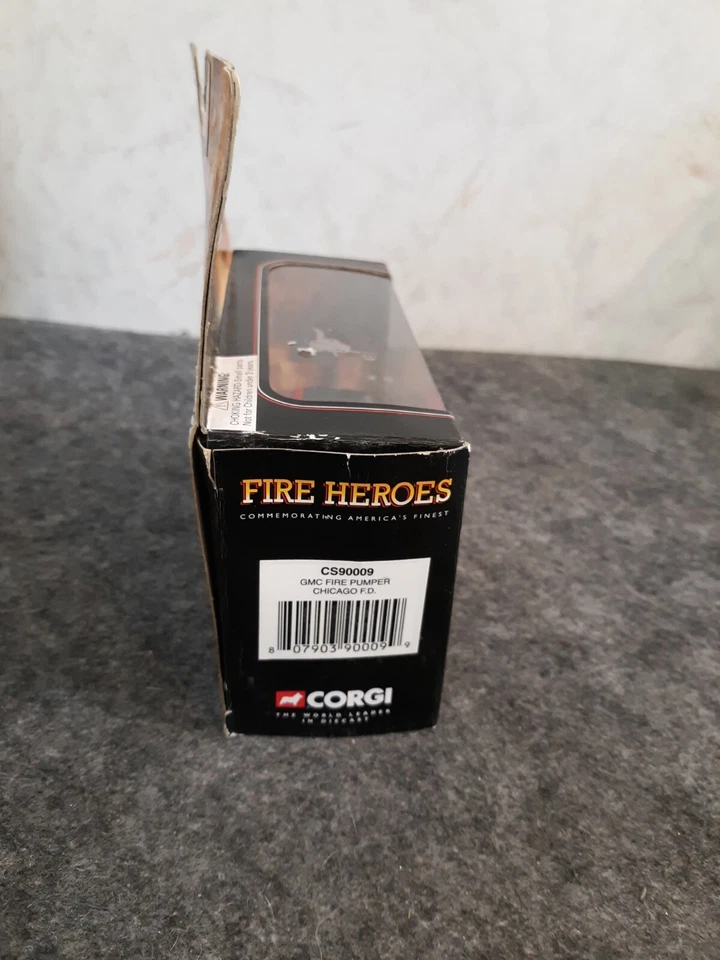 Corgi Fire Hero 1966 GMC Chicago Engine #18 Fire Pumper #CS - Image 4 of 4