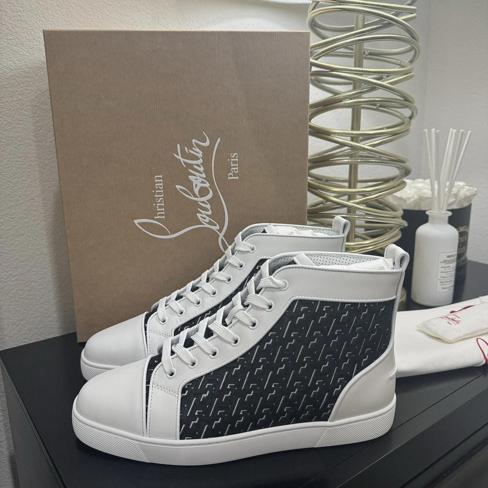 Christian Louboutin — Christian Louboutin Louis Orlato High-Top Black/White 44