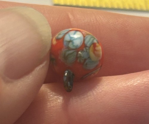 Beautiful Set (9) of Red Ceramic Ball Buttons. 1/2” Pin Shank With Flowers - Picture 4 of 6