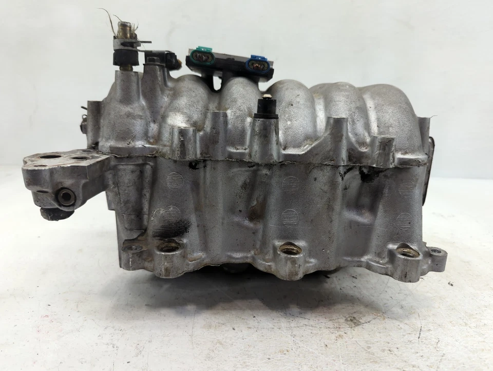 2000-2004 Isuzu Rodeo Air Intake Manifold X9UEN - Image 2 of 4