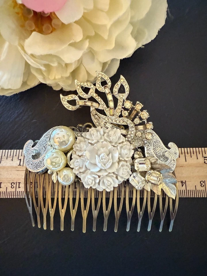 Bridal Pearl Hairpiece Wedding Rhinestone Comb Silver Vintage Jewelry Accessory - Image 4 of 4