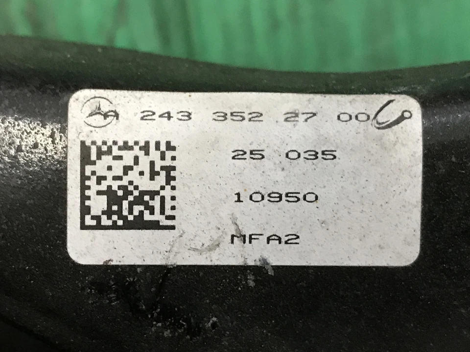 MERCEDES EQB CLASS X243 REAR SUSPENSION CONTROL ARMS DRIVER RIGHT OSR 2022-2025 - Image 4 of 4