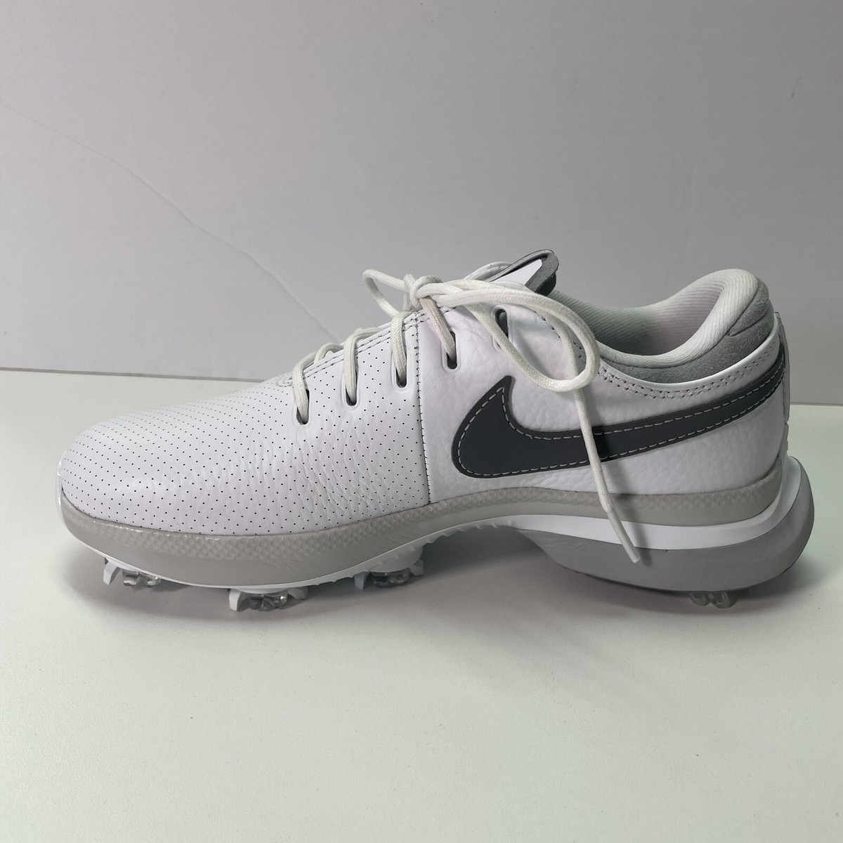 Nike Golf ホワイトスニーカー Mens 4 Nike Air Zoom Victory Tour 3 Golf Shoes DV6798-100
