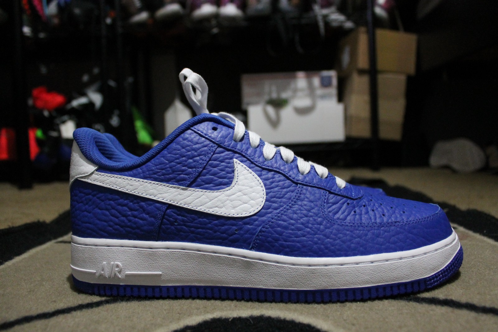 Nuove nike air force one 1 id basso nba dei dallas mavericks taglia 11 bianco / blu Nuove nike air force one 1 id basso nba dei dallas mavericks taglia 11 bianco / blu