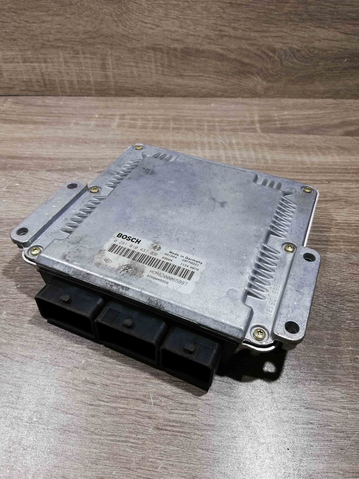 Mitsubishi Carisma 0281010437 8200065997 Motor ECU Motor Modul  