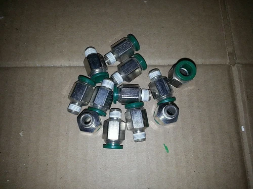 nnb Parker Prestolok Male 1/4 Npt To 3/8 Tube ... EACH
