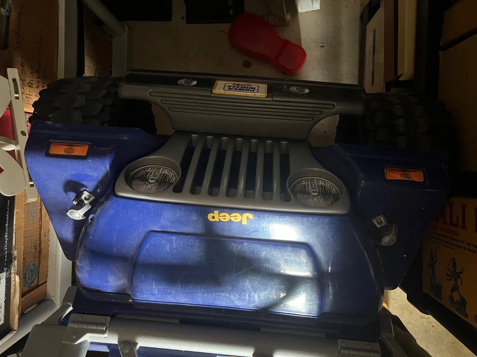 Jeep Wrangler Ride-On Power Wheels Hot Wheels - azul (CBG61) Foto 3 de 4