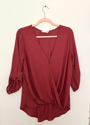 Women's Lush Burgundy Blouse Size Medium