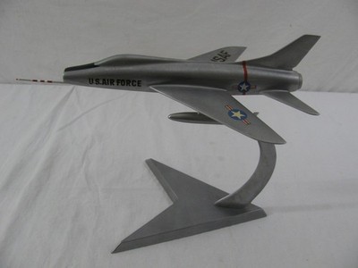 Fomaer Aluminum USAF North American F-100 Super Sabre Airplane Desk Model EX
