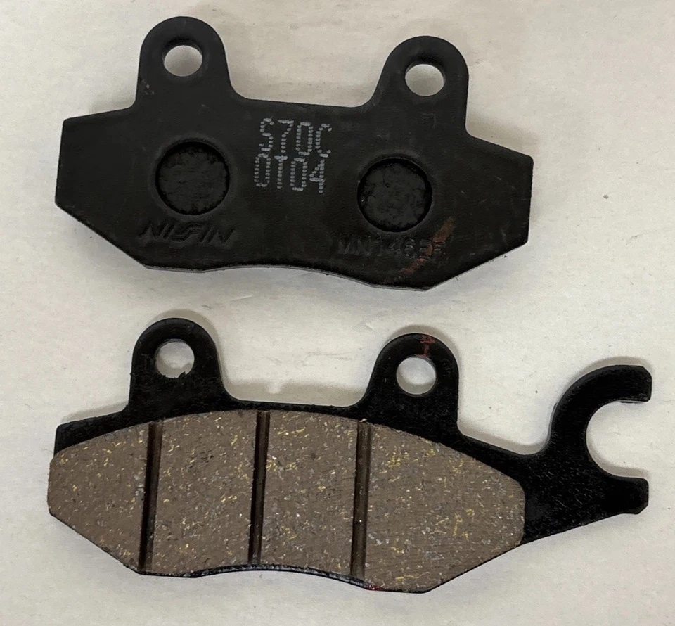 2009 Kawasaki Eliminator 125 передняя правая тормозная колодка в сборе (2) от оригинального производителя #43082-0085 #s442 - Изображение 2 из 4