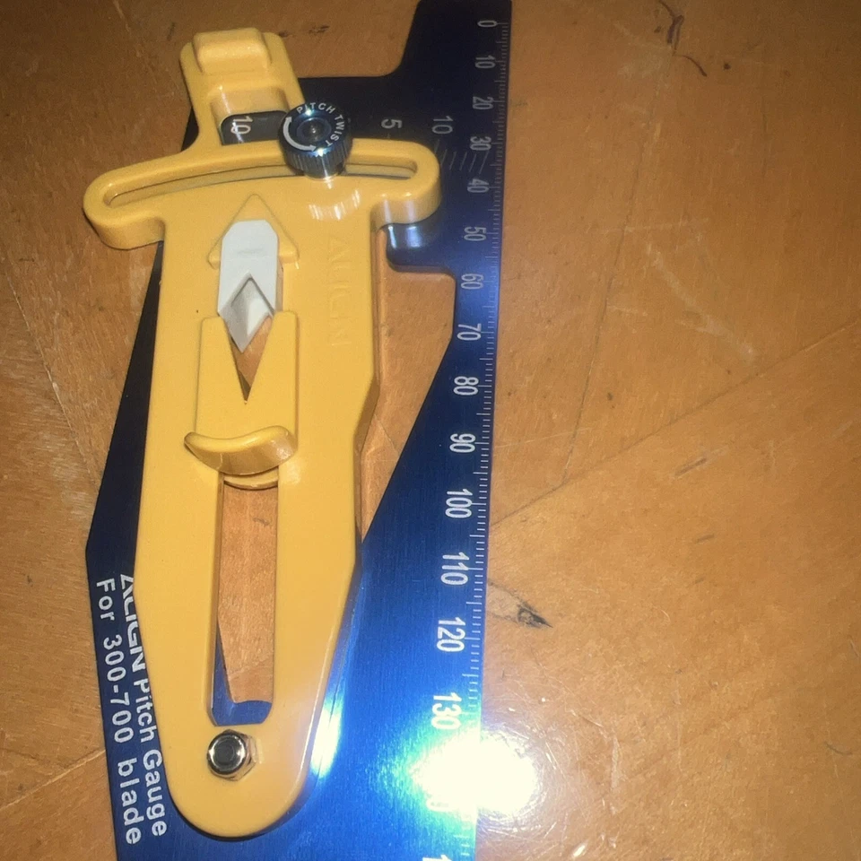 ALIGN Dial Pitch Gauge for 300-700MM Blade USED ONCE - Image 4 of 4