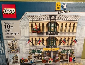 Lego 10211  Creator Expert:Grand Emporium 100% Complete w/box preowned