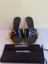 CHANEL MULES PATENT LEATHER GOLD BUCKLE WOOD PLATFORM HEELS SZ 39 2 BAG ITALY