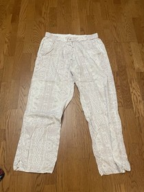 Victoria&rsquo;s Secret Loungewear Lot of 7. ￼ Size Large&mdash;Except Pink Pants Are Medium