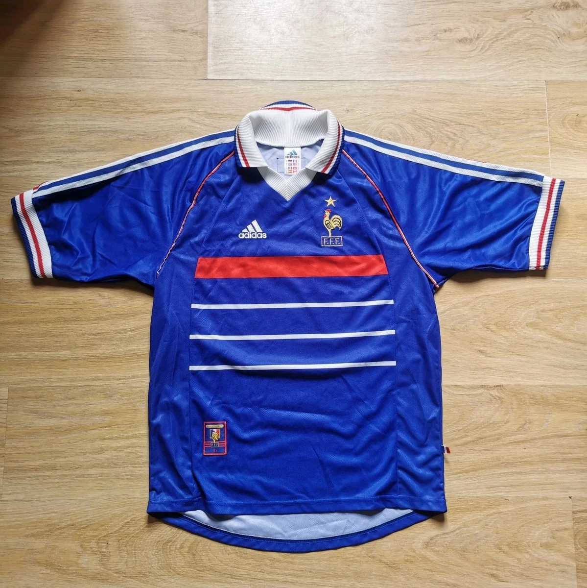 Equipe de france dans maillots de football des sélections nationales