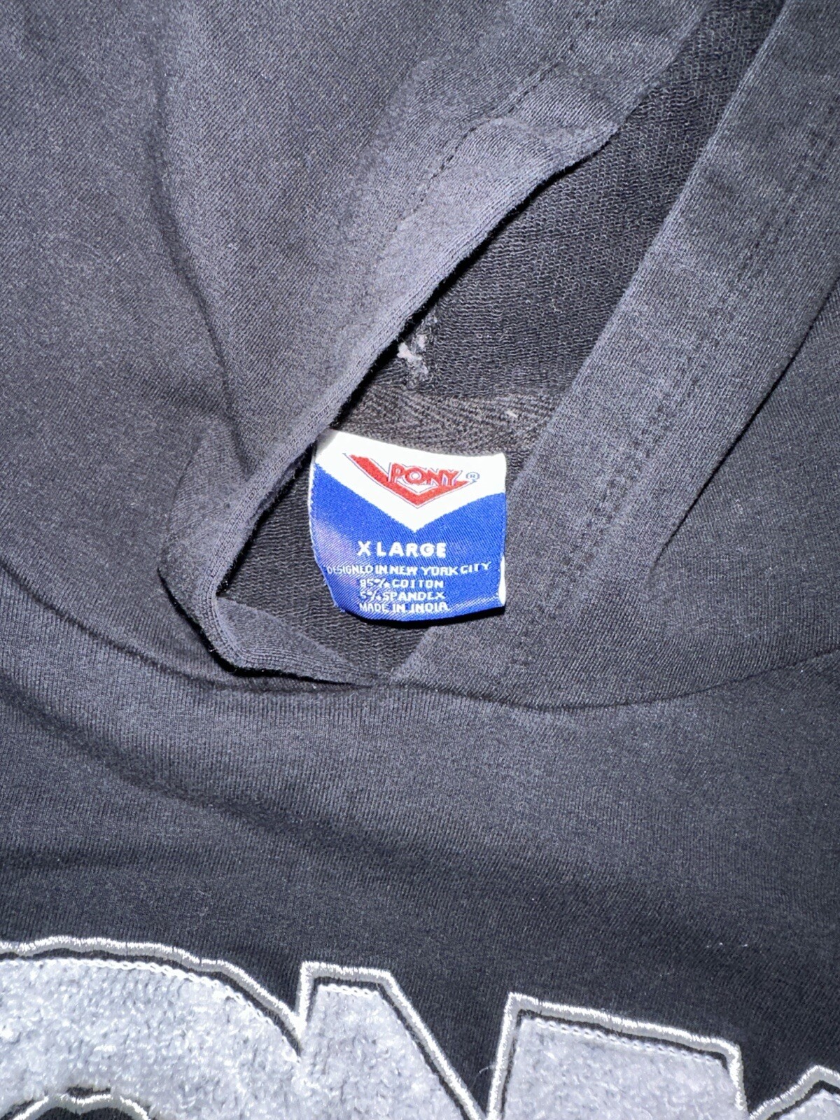 Felpa PONY XLarge nera con cappuccio logo ritagliato New York manica lunga top donna