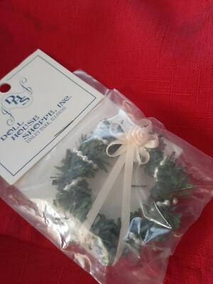 New Doll House Shoppe DHS Christmas Wreath Satin Bow and Pearl Garland DHS4801