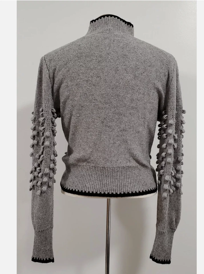 Suéter BCBG Maxazria Gris Palomitas de Maíz Manga Larga Tejido Cuello Alto Mezcla de Lana Talla S Foto 4 de 4