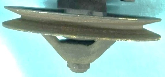 Corvette 1965-1972 hierro fundido PS 1 grv. polea bomba #3834720 CO,/tuerca GM Original Foto 3 de 4