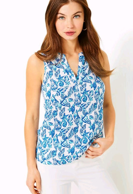 Lilly Pulitzer Dev Top Size MEDIUM In Resort White Featured In Shell Collector