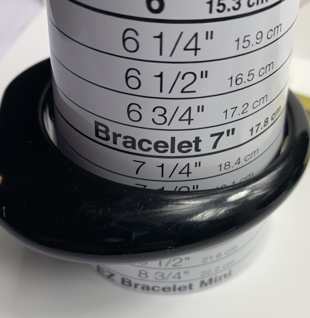 Elegant Black Solid Statement Bangle Bracelet – B… - image 7