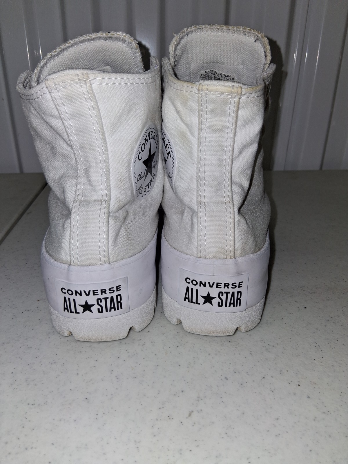 Converse Chuck Taylor All Star Lugged Hi White Womens 7 Platform Sneakers thumbnail 3