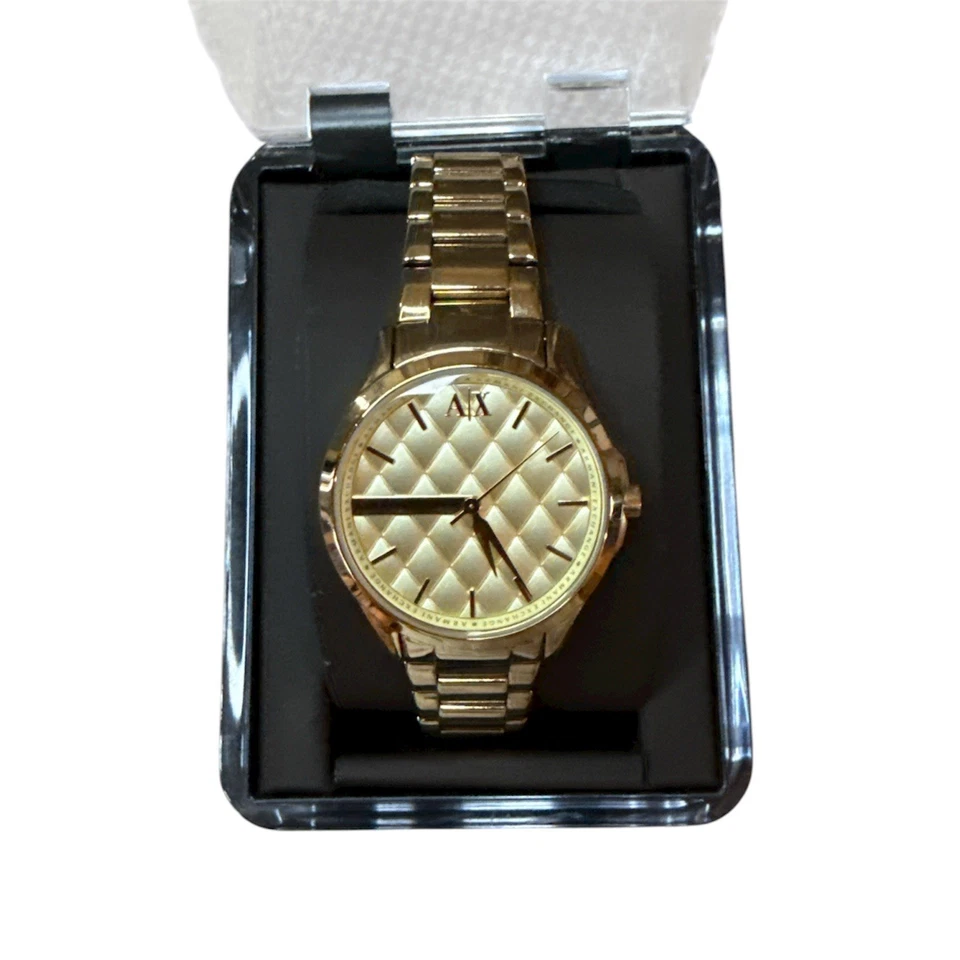 Pulseira de relógio feminina Armani Exchange dourada acolchoada banhada a íons AX5201: EXCELENTE ESTADO USADO - Imagem 2 de 4