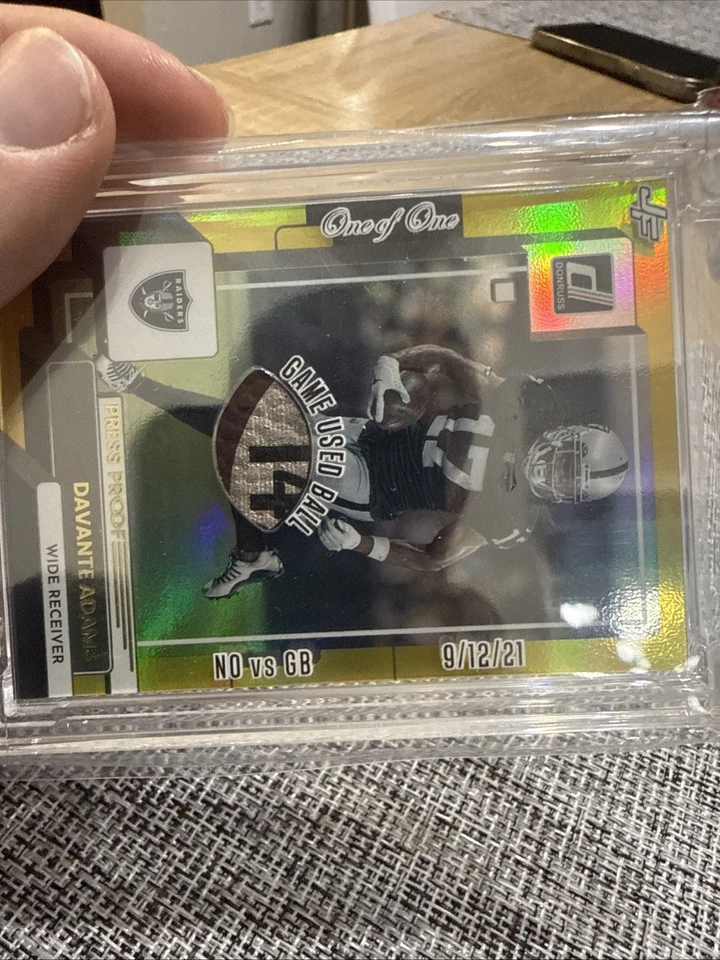 Panini Donruss Davante Adams #94 2022 prueba de prensa amarillo.  JF 1/1 Juego Pelota Usada Foto 3 de 4