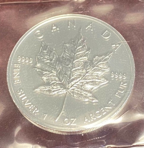 M405 - 1996 Canada 5 Dollars Fine Silver 1 oz Argent Pure Silver Coin 9999