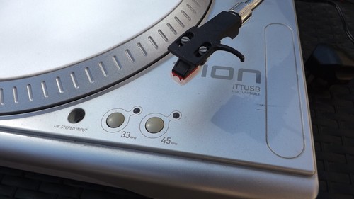 Numark ION DJ turntable CLASSIC TURNTABLE - Picture 2 of 5