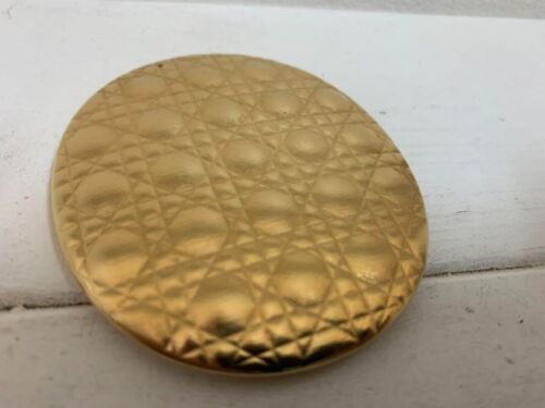 Christian Dior PARIS VINTAGE PURFUMS Cannage Compact Mira Novelty Gold Used/good - Picture 12 of 13