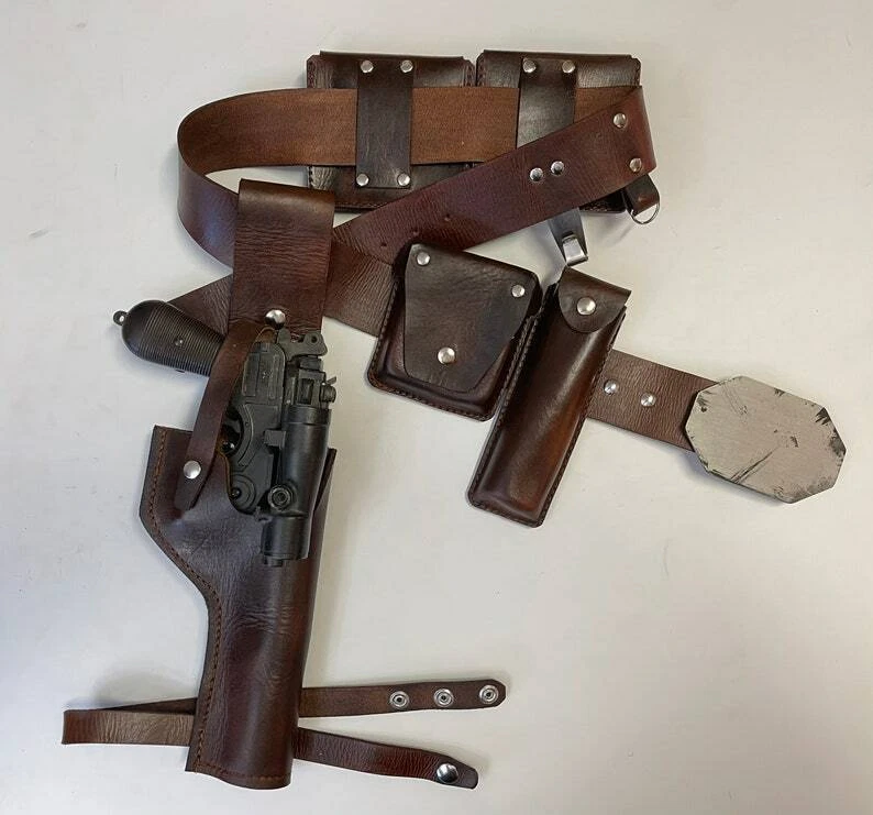 DL-44 Bespin Luke Skywalker ESB Funda, Cinturón y Bolsas Plataforma en Marrón Oscuro Foto 4 de 4