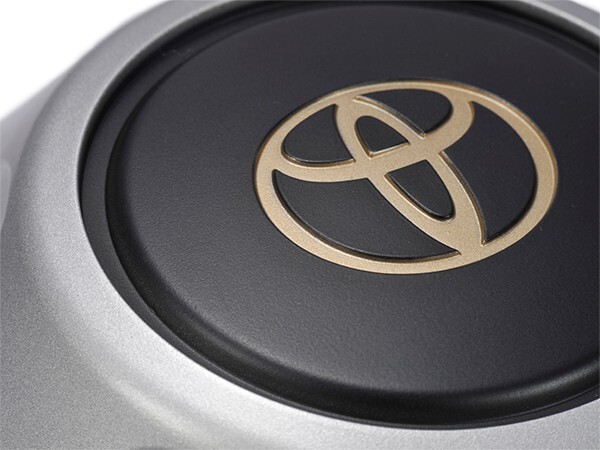 Genuine Toyota Land Cruiser 80 Series Wheel Center Cap Cover