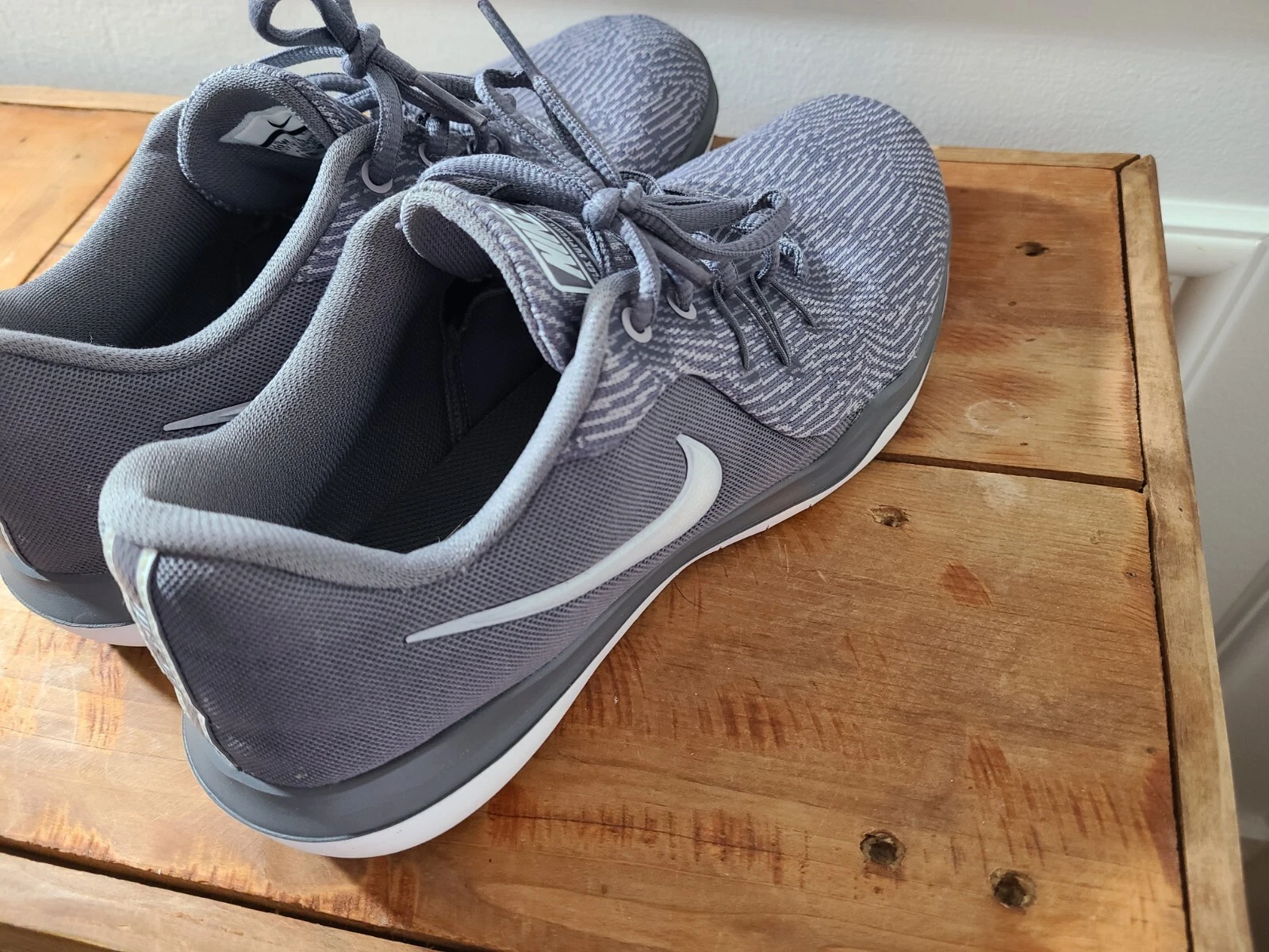 Taille 10   Nike Flex Supreme TR 6 Low Gris W