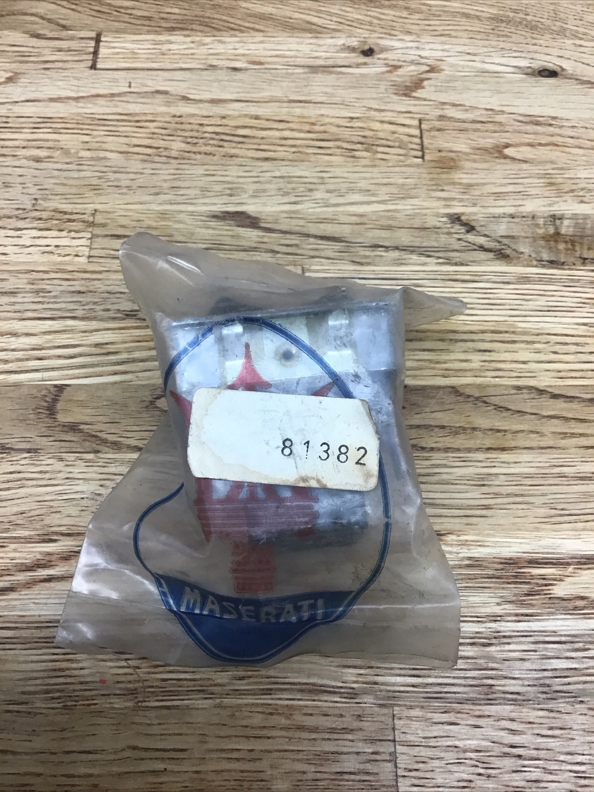 Maserati City / Country Horn Toggle Switch Part No: 81382 New Old Stock A-3-A