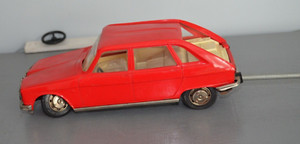 JOUSTRA : RENAULT 16 JOUETS ANCIENS Plastique et métal