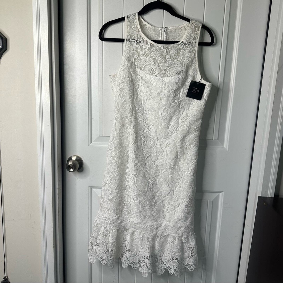 White House Black Market white lace sleeveless ruffle midi dress size 4 bridal