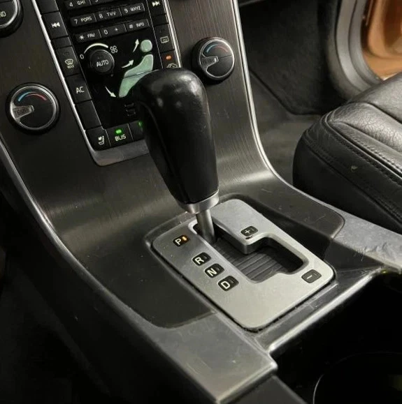10-12 Volvo XC60 S60 conjunto seletor de marchas câmbio de piso (PRND+-) ORIGINAL DO FABRICANTE - Imagem 4 de 4
