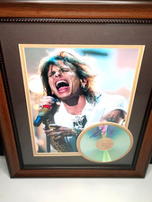 Steven Tyler Signed Autographed 8x10 Framed Photograph (Aerosmith ) COA Steven Tyler Signed Autographed 8x10 Framed Photograph (Aerosmith ) COA
