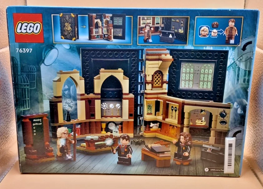 LEGO Harry Potter Hogwarts Moment: Defence Against the Dark Arts Class (76397) - Imagen 2 de 4