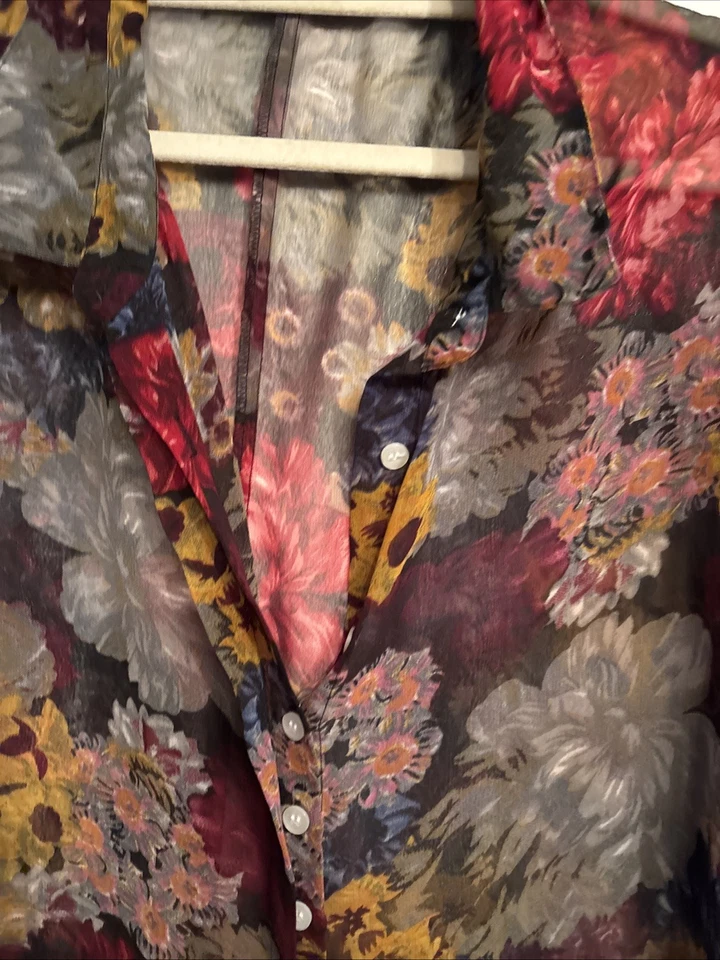 Stunning Floral New Look Sheer Shirt Plus Size 30 Never Worn - Image 2 of 4