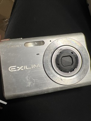 Casio Exilim EX-Z60 Digital Camera Silver 6MP