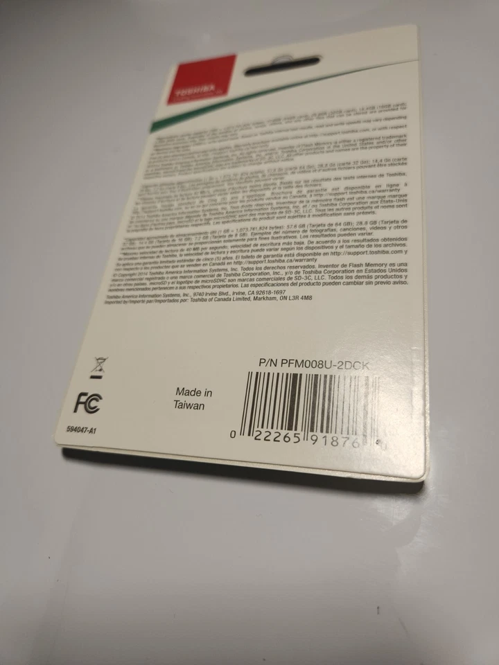 Toshiba 8GB Micro SDHC Class 10 40MB/s (PFM008U-2DCK) with SD Adapter - Image 2 of 2