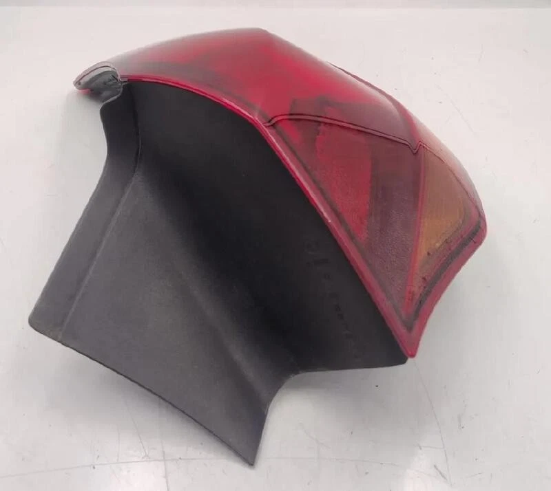 13319948 FANALE POSTERIORE PARTE ESTERNO DESTRO per OPEL ASTRA (P10) 2.0 E245027 - Immagine 4 di 4