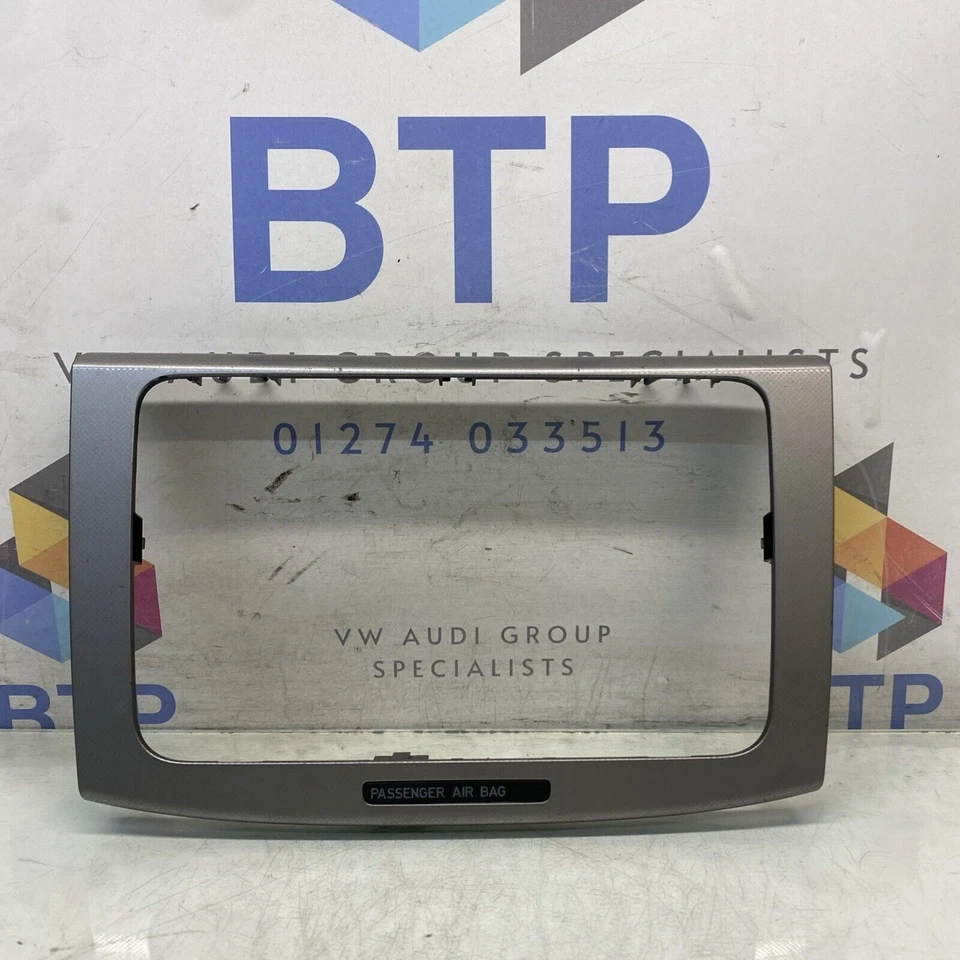 VOLKSWAGEN PASSAT B6 TRENDLINE 2001-2005 EMBELLECEDOR ESTÉREO 3C0858069M CAJA105 Foto 2 de 4