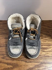 Minnetonka Moccasin Company Women's Size 8M Torrey Slipper Leather Grey