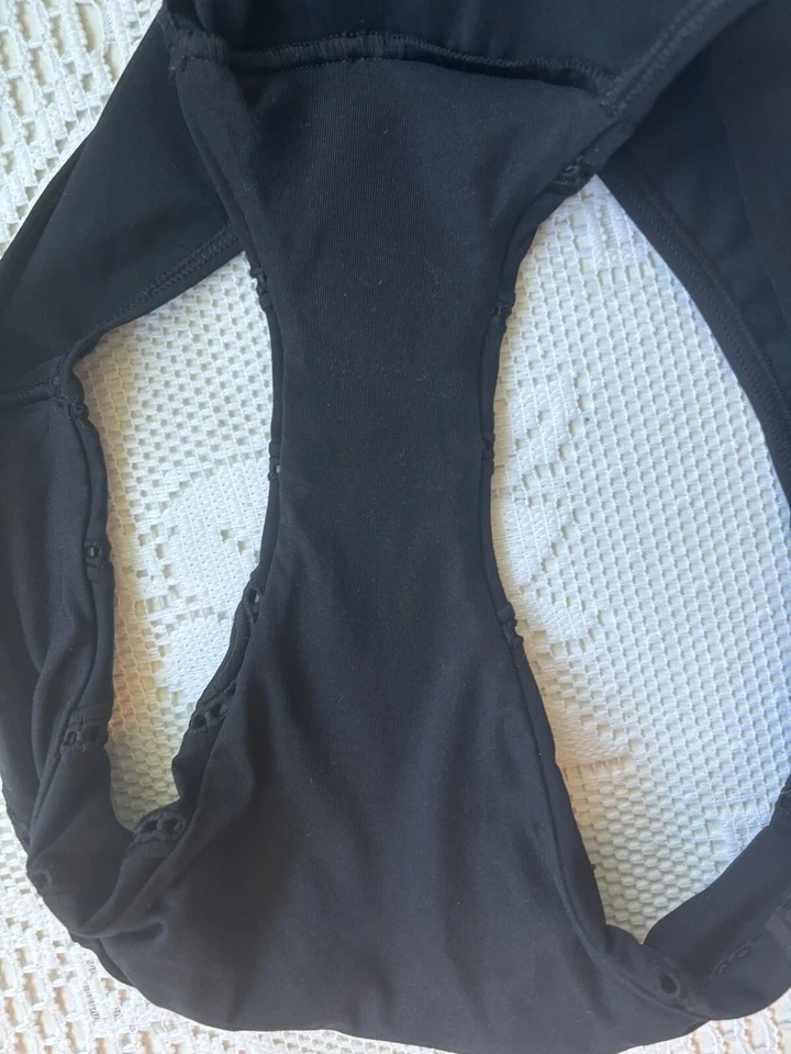 Traje de baño de bikini Chantelle con ojales nuevo sin etiquetas negro 36C bikini y parte inferior XL Foto 3 de 4